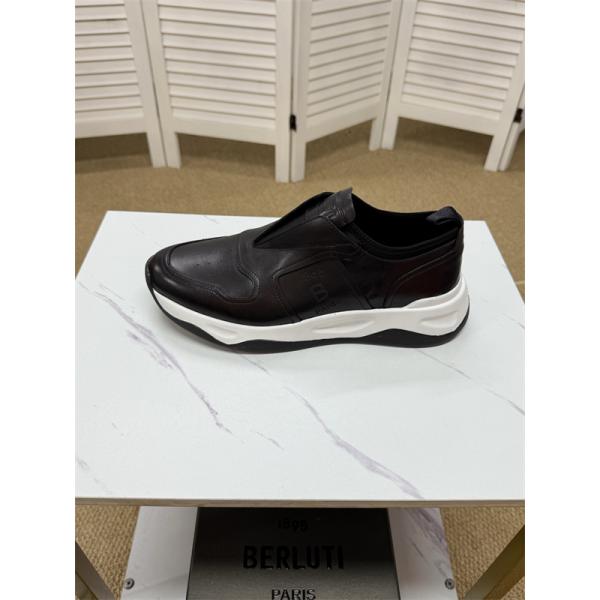 話題注目 ブラック スニーカー 洗練 大人向け Berluti ベルルッティ スーパーコピー