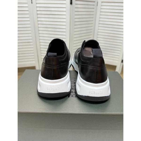 話題注目 ブラック スニーカー 洗練 大人向け Berluti ベルルッティ スーパーコピー