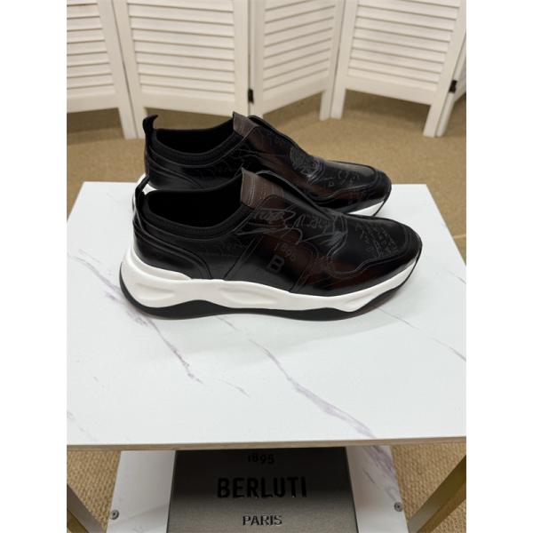 数量限定 ネイビー スニーカー 軽量 スタイリッシュ Berluti ベルルッティ コピー