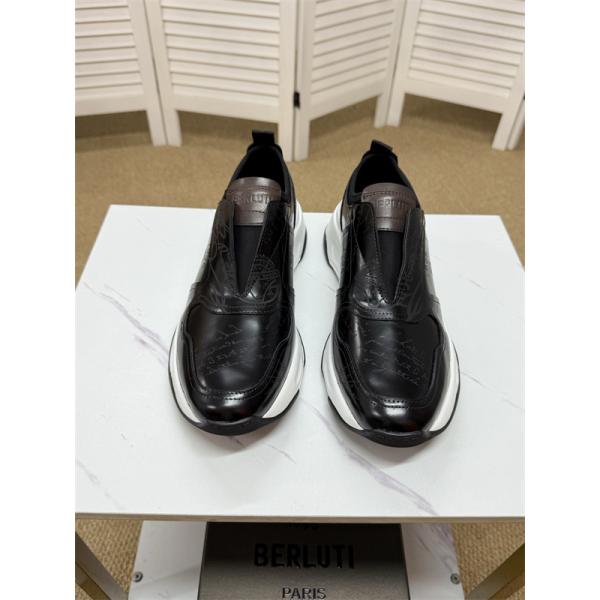 数量限定 ネイビー スニーカー 軽量 スタイリッシュ Berluti ベルルッティ コピー