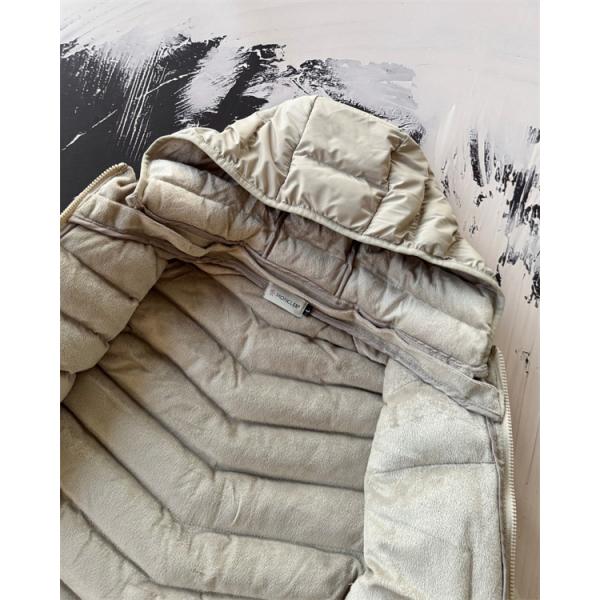 2026最新登場 軽量 MONCLER モンクレール スーパーコピー ダウンジャケット 洗練 防寒