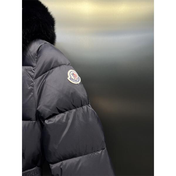新作注目 ファー付き ダウンジャケット 女性的 上品 MONCLER モンクレール コピー