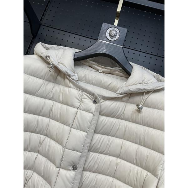 新着モデル ロング丈 MONCLER モンクレール コピー ダウンコート 美シルエット 保温
