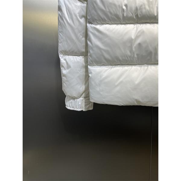 人気爆発 新登場 ダウンジャケット 防寒対策 冬仕様 MONCLER モンクレール コピー