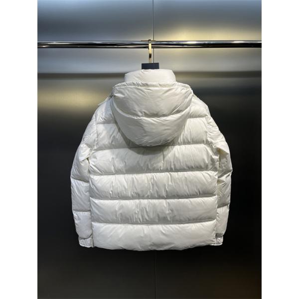 人気爆発 新登場 ダウンジャケット 防寒対策 冬仕様 MONCLER モンクレール コピー