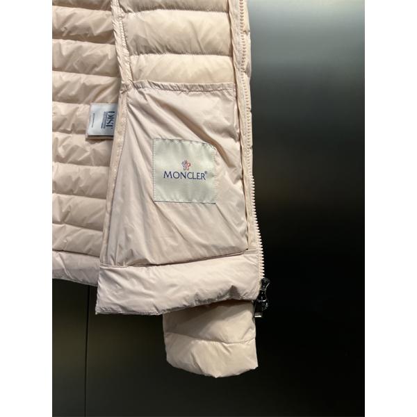 MONCLER モンクレール コピー 新着登場 ライトダウンジャケット 温か素材 防寒