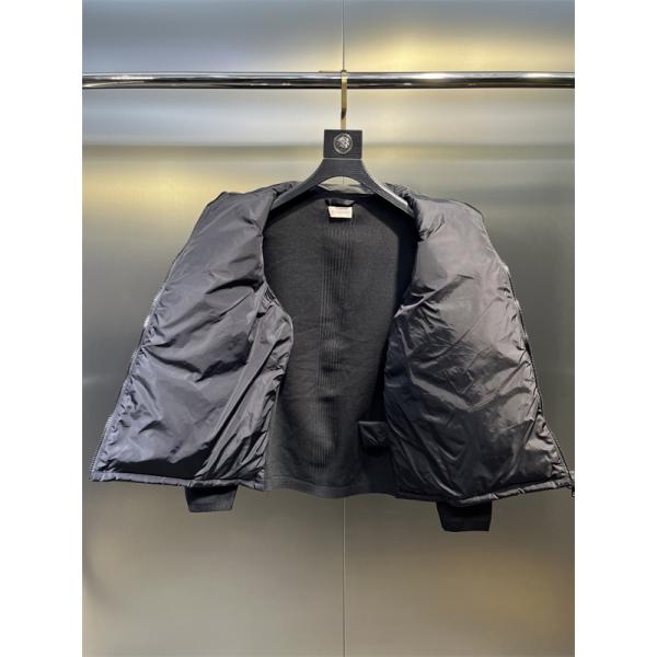 MONCLER モンクレール コピー トレンド最前線 新作 ハイブリッド ダウンジャケット 高級