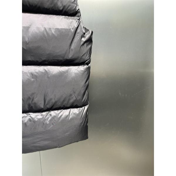 入手困難 2026新作必須 ダウンベスト 高級感 保温 MONCLER モンクレール コピー