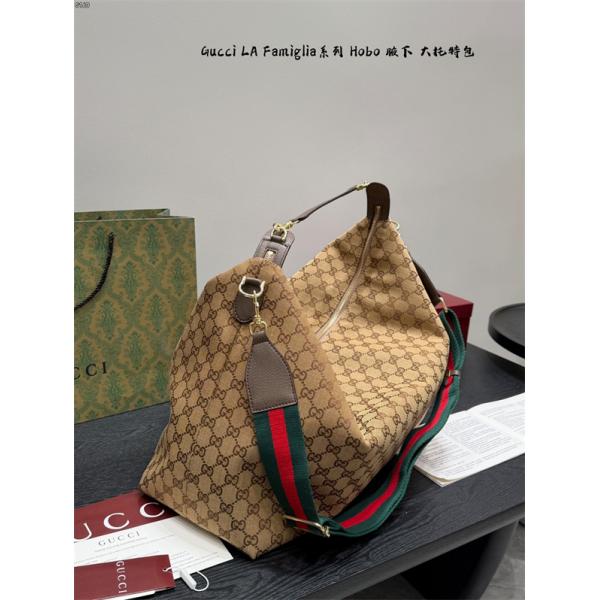 GUCCI LaFamigliaシリーズHobo グッチショルダーバッグコピー2026激安トレンド