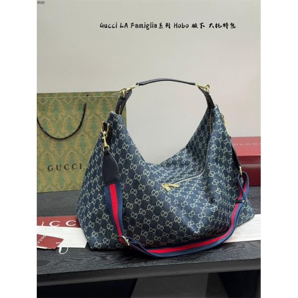 大容量★★GUCCI LaFamigliaシリーズHobo 男女兼用上品グッチショルダーバッグコピー
