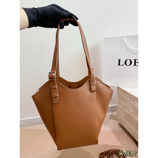 LOEWE  Hammock Flip☆ロエベショルダーバッグコピー2026トレンド最新大容量箱付き