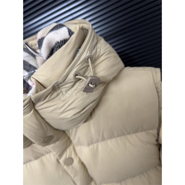 BURBERRY バーバリー コピー 入手困難 2026新作必須 ダウンジャケット 保温性