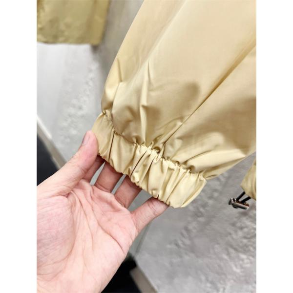 LOUIS VUITTON ルイヴィトン コピー 新作 フーデッドジャケット 上品配色 大人向け