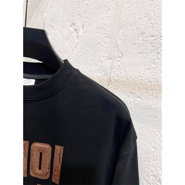 ロゴプリント FENDI フェンディ コピー トレーナー ゆったり 定番 2026新作