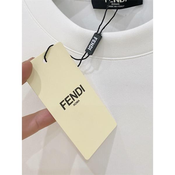 ワンポイント トレーナー ミニマル 2026新作 FENDI フェンディ コピー