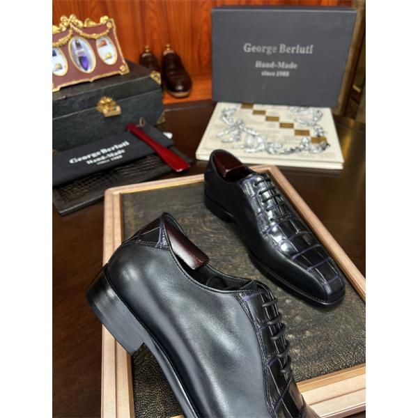 Berluti ベルルッティ コピー 高級感 艶感 クロコ型押し 2026新作 シューズ 