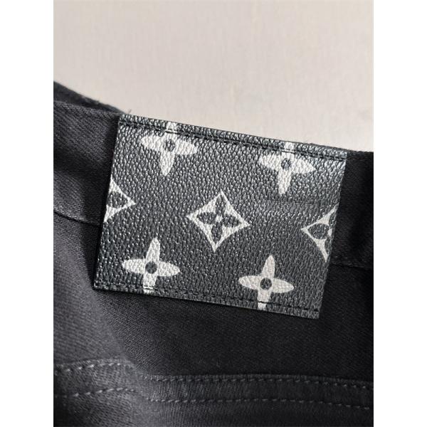 注目度抜群 高級感漂う ブラック スキニーデニム LOUIS VUITTON ルイヴィトン コピー