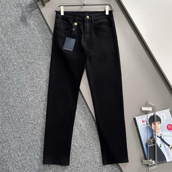 LOUIS VUITTON ルイヴィトン コピー 大人仕様 モード系 クール ブラック スリムパンツ