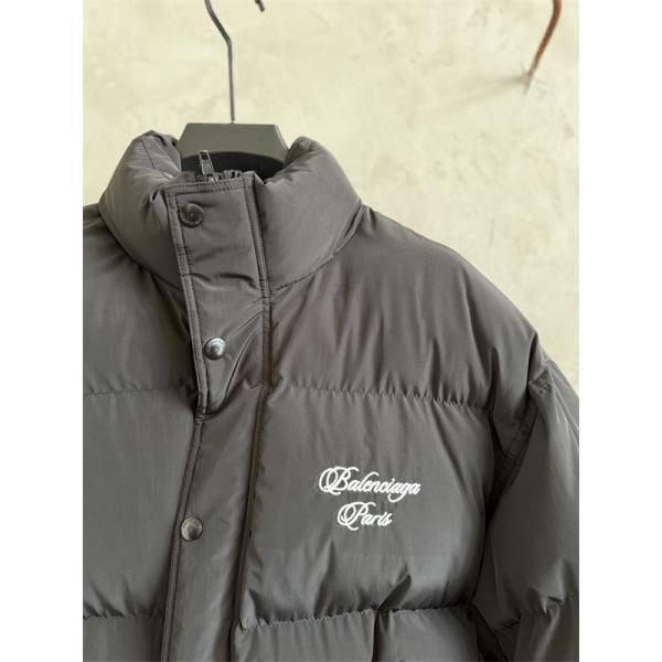 BALENCIAGA バレンシアガ コピー 注目度抜群 インパクト系 2026新作 ダウンジャケット