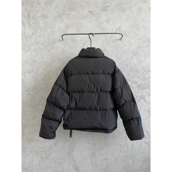BALENCIAGA バレンシアガ コピー 注目度抜群 インパクト系 2026新作 ダウンジャケット
