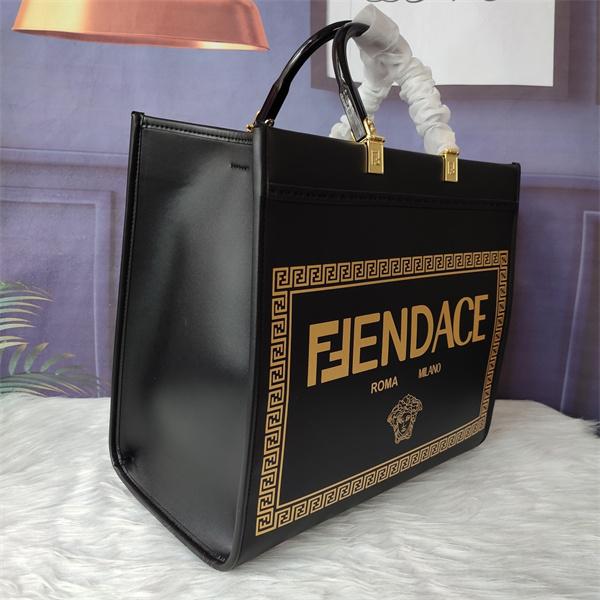 話題沸騰 2026新作 高級感 クラシック トートバッグ FENDI フェンディ コピー