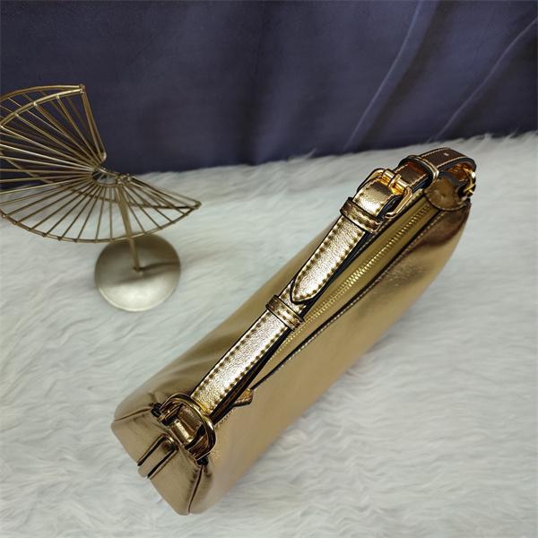 FENDI フェンディ コピー 人気 ラグジュ映え 上質レザー ト ショルダーバッグ