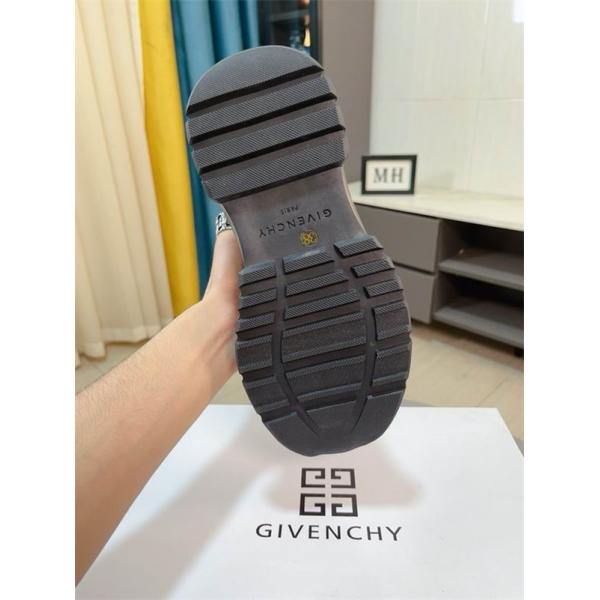 個性派☆ジバンシー スニーカーコピー2026年春夏GIVENCHY新作遊び心のある大きなトレンド