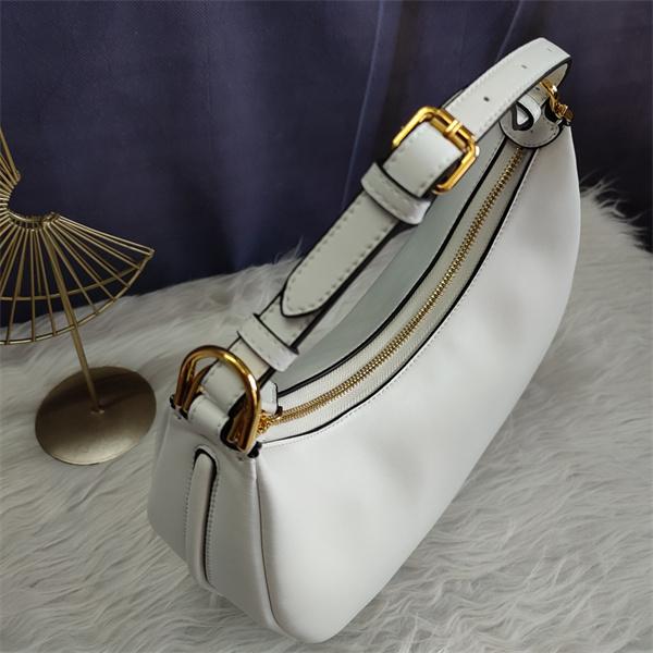  2026新作 高品質 ミニマル設計 洗練 FENDI フェンディ コピー ショルダーバッグ