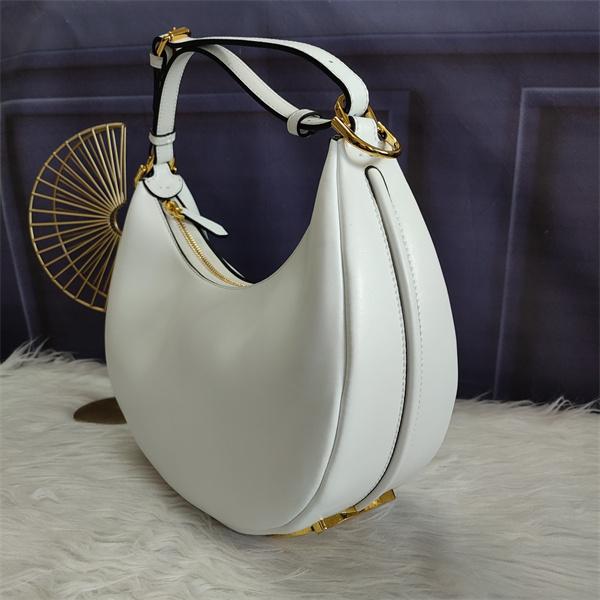  2026新作 高品質 ミニマル設計 洗練 FENDI フェンディ コピー ショルダーバッグ