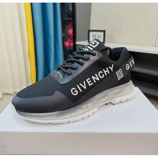 人気☆GIVENCHYジバンシー スニーカーコピー歩きやすいメンズファッションシューズ2026年春夏新作