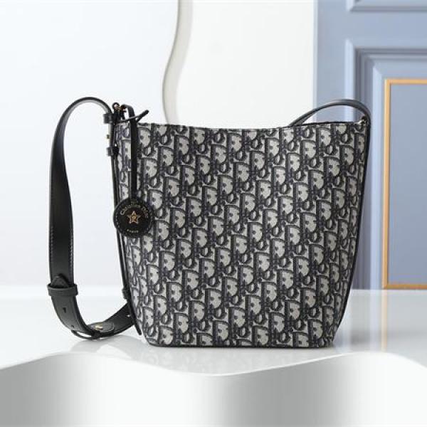 DIOR ディオール コピー 話題必至 上質素材 クラシック バケット バッグ