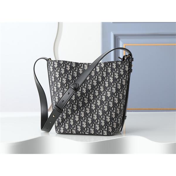 DIOR ディオール コピー 話題必至 上質素材 クラシック バケット バッグ