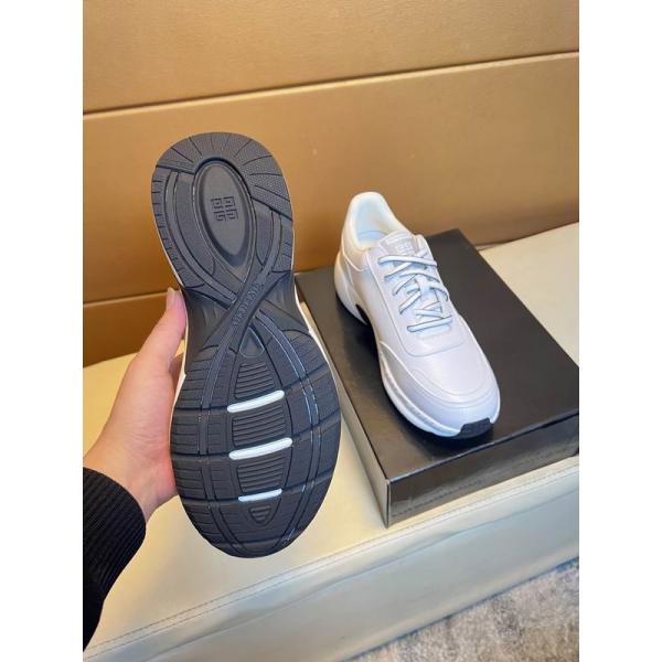 GIVENCHYジバンシースニーカー人気コピー2026新作カジュアルシューズおしゃれ歩きやすい