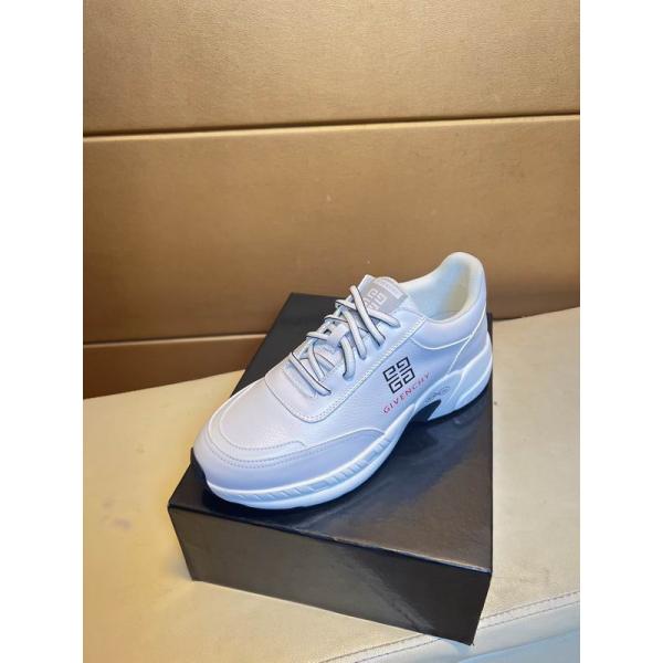 GIVENCHYジバンシースニーカー人気コピー2026新作カジュアルシューズおしゃれ歩きやすい