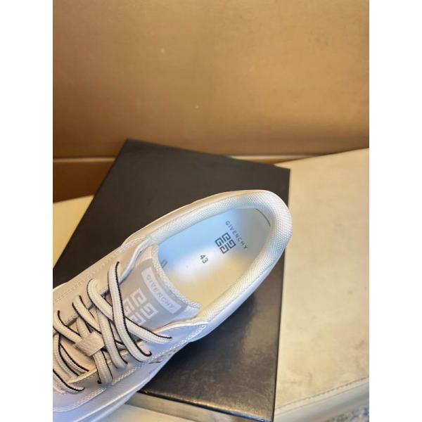 GIVENCHYジバンシースニーカー人気コピー2026新作カジュアルシューズおしゃれ歩きやすい