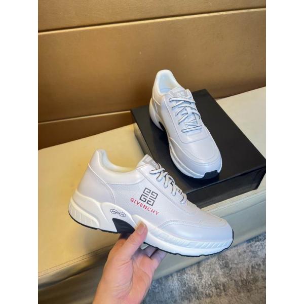 GIVENCHYジバンシースニーカー人気コピー2026新作カジュアルシューズおしゃれ歩きやすい