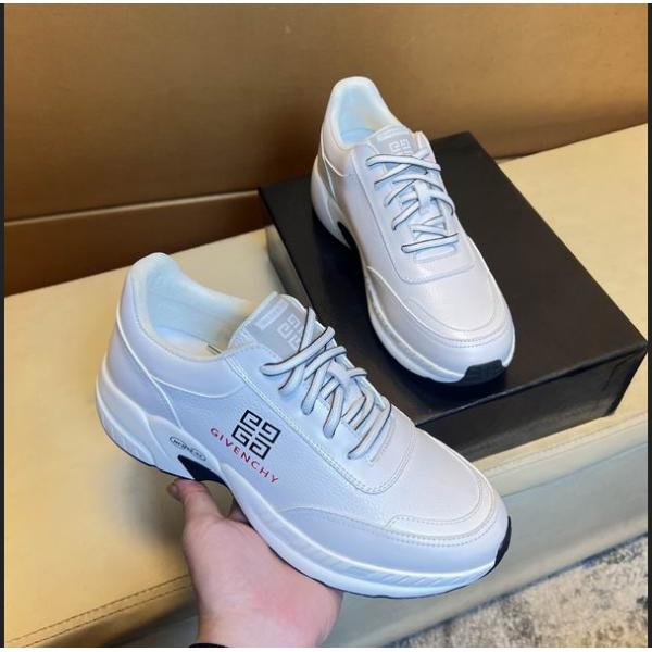 GIVENCHYジバンシースニーカー人気コピー2026新作カジュアルシューズおしゃれ歩きやすい