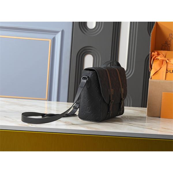 注目集中 エンボス 2026新作 上質 ショルダーバッグ LOUIS VUITTON ルイヴィトン コピー