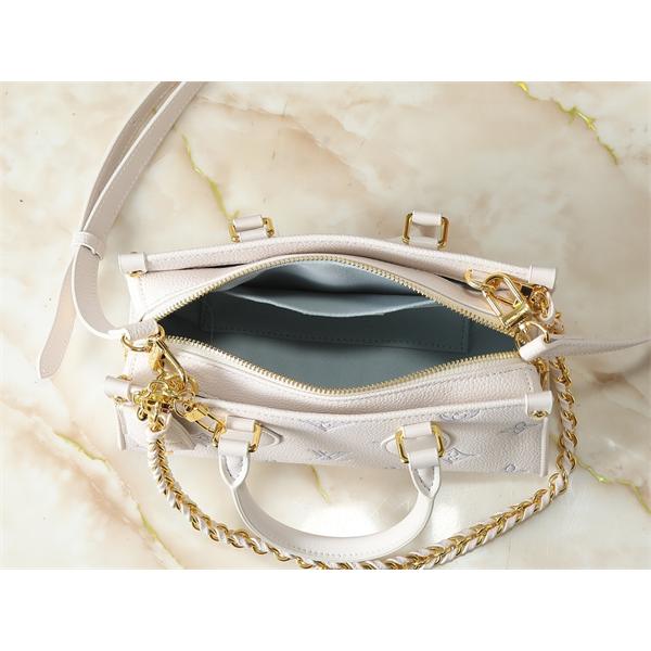 LOUIS VUITTON ルイヴィトン コピー 注目 2026新作 上質レザー チェーン映え 2WAY バッグ