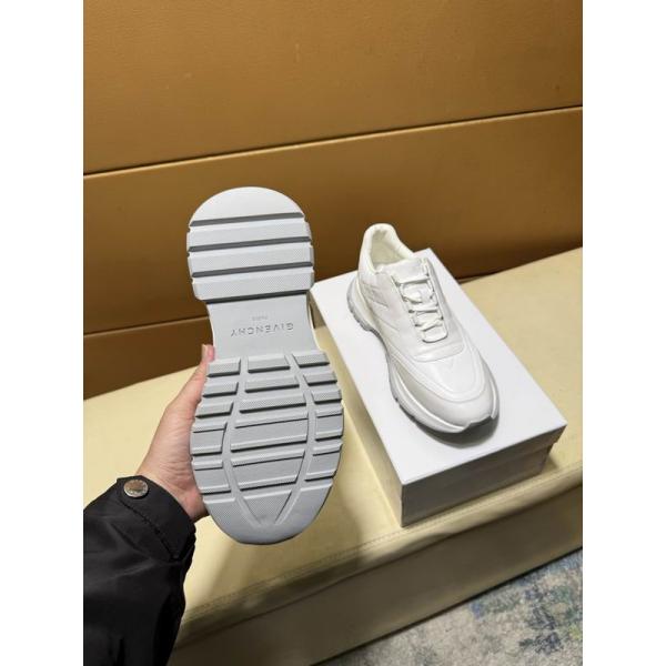 快適な履き心地ジバンシー靴スーパーコピー2026新作GIVENCHYメンズファッションスニーカー