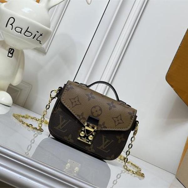 2026新作 高級感 モノグラム チェーン バッグ LOUIS VUITTON ルイヴィトン コピー