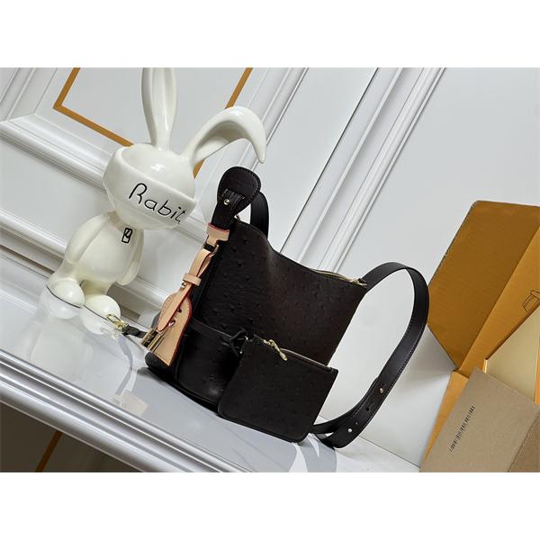 セット主役 2026新作 高級感 エンボス LOUIS VUITTON ルイヴィトン コピー ショルダーバッグ