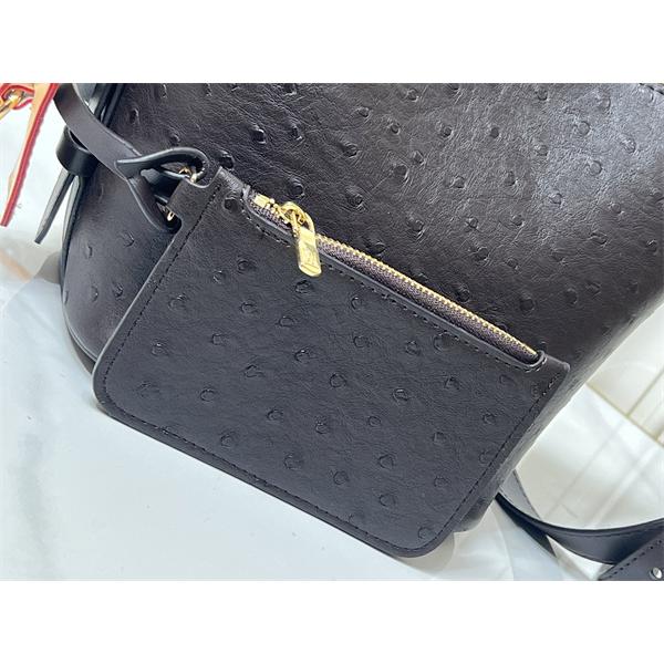 セット主役 2026新作 高級感 エンボス LOUIS VUITTON ルイヴィトン コピー ショルダーバッグ