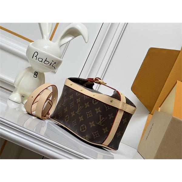 人気 2026新作 LOUIS VUITTON ルイヴィトン コピー 高完成度 コンパクト 上品 ハンドバッグ