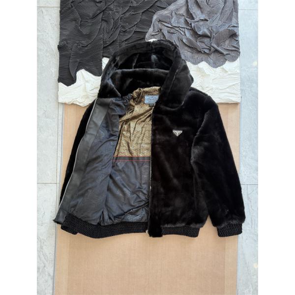 PRADA プラダ コピー 高級感際立つ  ジャケット 注目の新作 トレンド