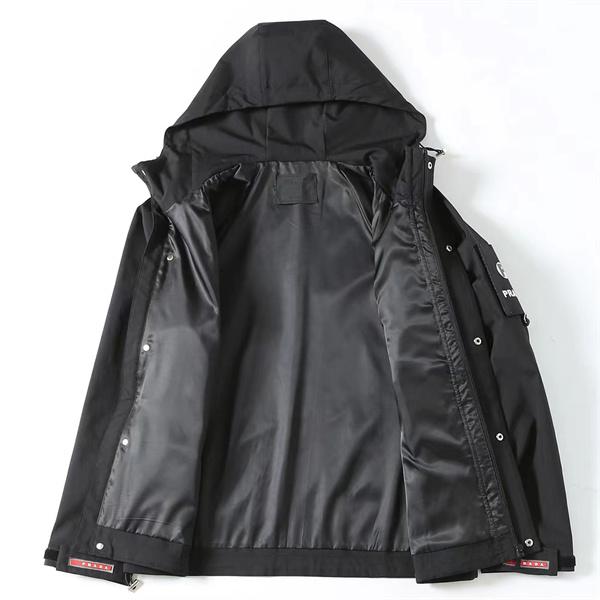 PRADA プラダ コピー 存在感抜群 実用性重視 ユーティリティ ジャケット