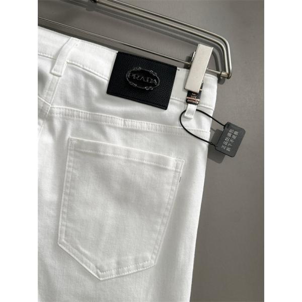 PRADA プラダ コピー 上質厚手素材 スウェットパンツ テーパード設計 洗練