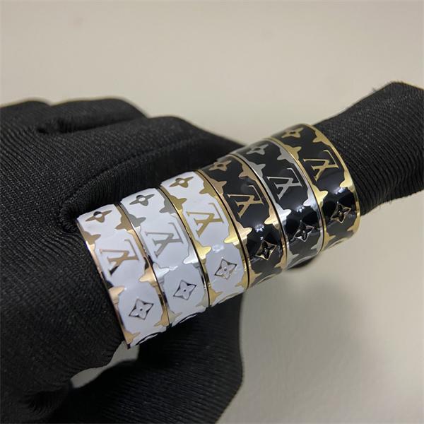 柔らかな風合い 6色可選2026春夏新作 ルイ ヴィトン 指輪コピーLOUIS VUITTONブレスレット激安(日本最大級)