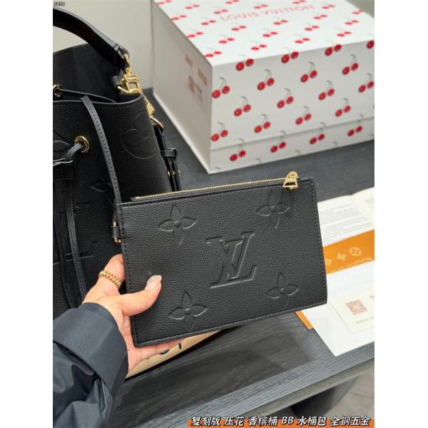 エレガンスな雰囲気に LOUIS VUITTON ルイ ヴィトン ショルダーバッグ  コピー 激安(日本最大級)