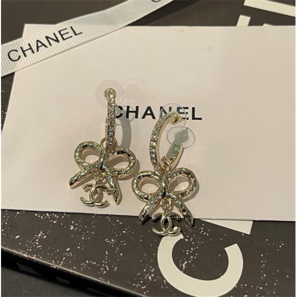 秋のおしゃれをもっと楽しめる シャネルピアスコピー 激安(日本最大級)